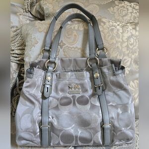Coach Mia Signature Carryall in signature grey silver c's with silver hardware